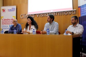 La doctora Concha Gíner, directora médica de la Clínica Vistahermosa.