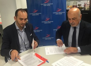 Juan Ramón Flores de CNA (izda) y Fernando Candela de ICALI (dcha)