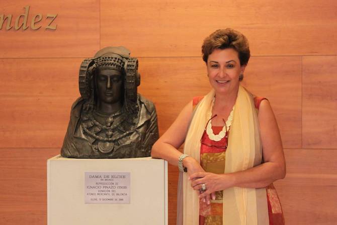 María Teresa Pérez Vázquez, ex directora del Instituto Gil-Albert. / AP