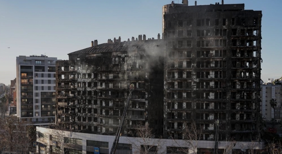 La Generalitat empieza a repartir las ayudas a las familias del incendio de Campanar