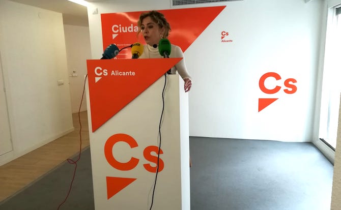 La diputada de Ciudadanos por Alicante Marta Martín, en una rueda de prensa esta semana.