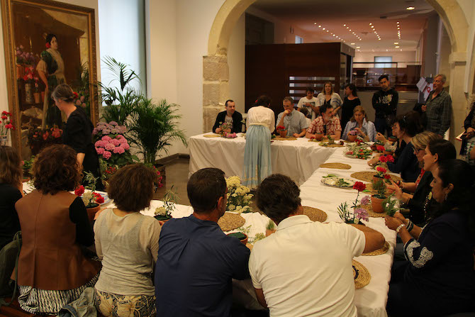 Taller floral en el MUBAG.