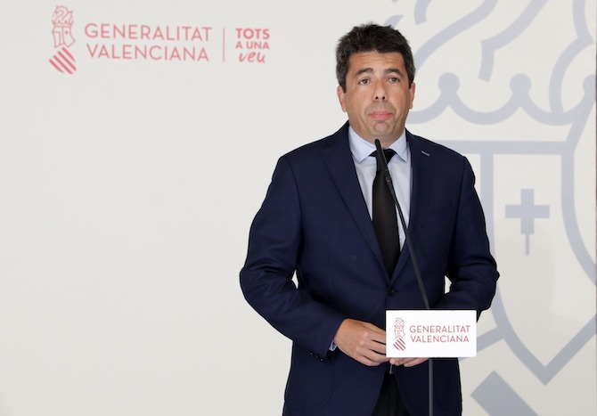 El presidente de la Diputación de Alicante, Carlos Mazón, en el Palau de la Generalitat.