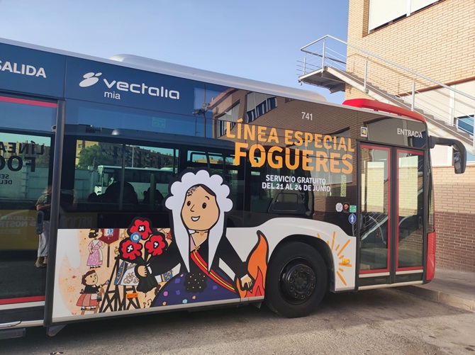 El Autobús gratuito vuelve para recorrer las mejores Hogueras