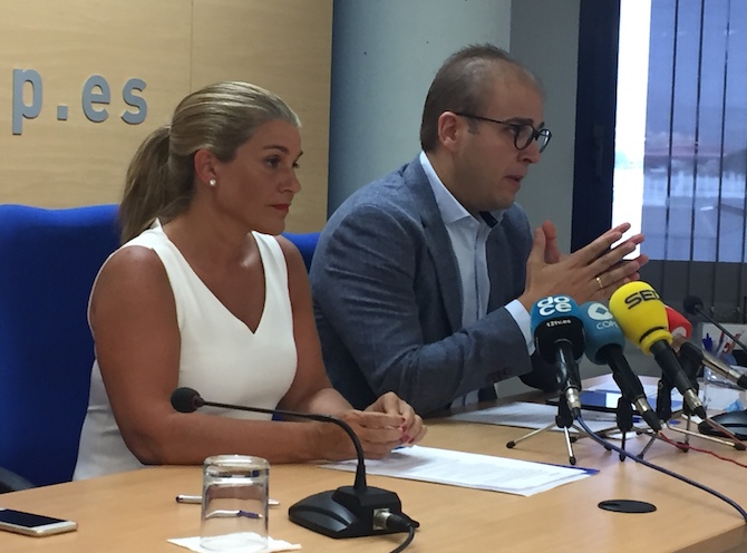 Eva Ortiz y Adrián Ballester.