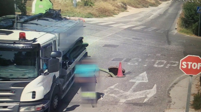 Pillan a la empresa que provocó los vertidos de aguas fecales en la playa de L’Almadrava