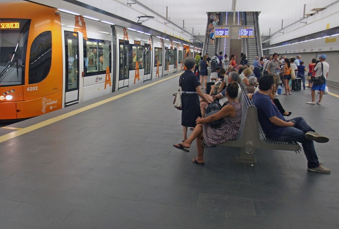 El TRAM roza los dos millones de viajeros en junio