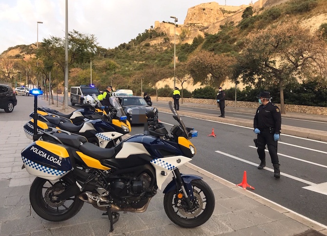 Imagen de archivo - Policía Local de Alicante. ALICANTE PRESS