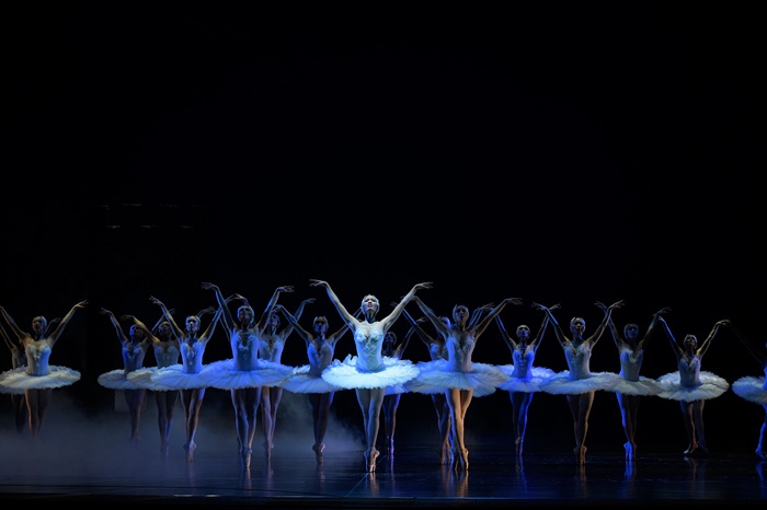 De ‘La Argentina’ a ‘El lago de los cisnes’: así será la nueva temporada de danza de Les Arts