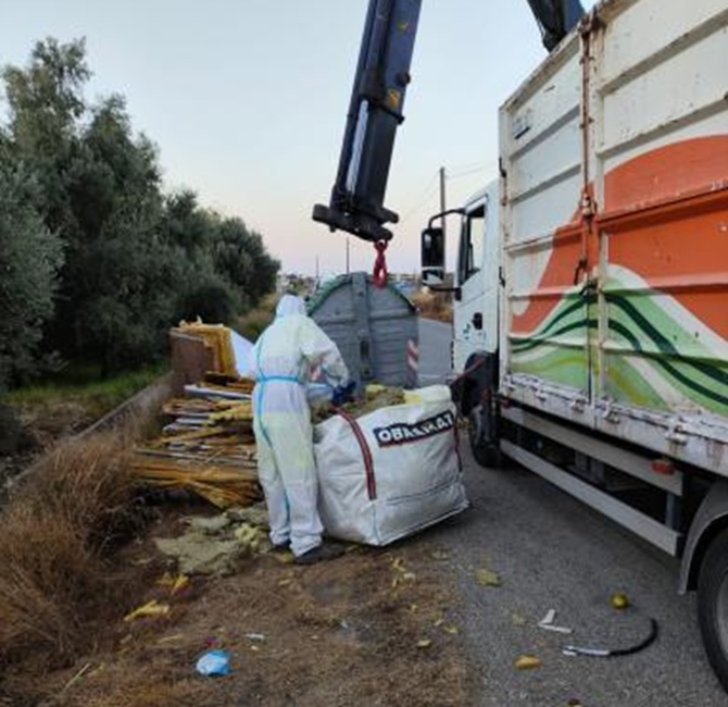 El Campello busca a los responsables del vertido contaminante