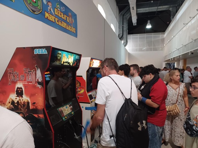 Retroalacant celebra su décima edición en Las Cigarreras