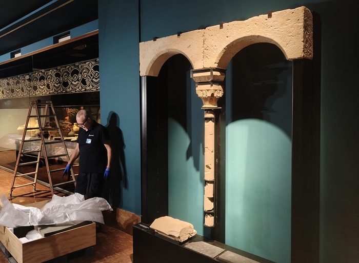 El MARQ incorpora a su exposición permanente un ventanal gótico hallado en la Pobla de Ifach
