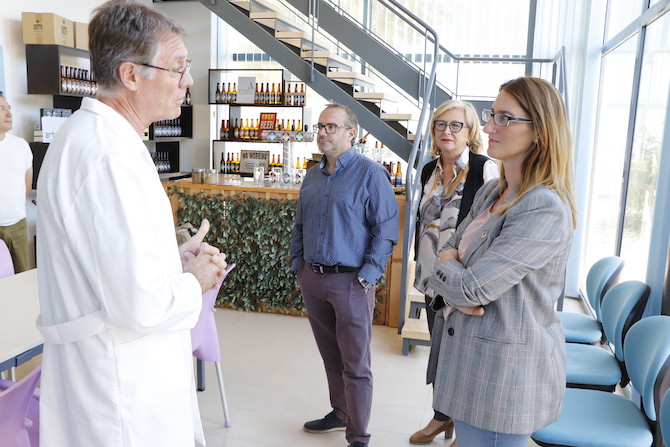 La concejal de Empleo, Mari Carmen de España, en el Vivero Municipal de Empresas.