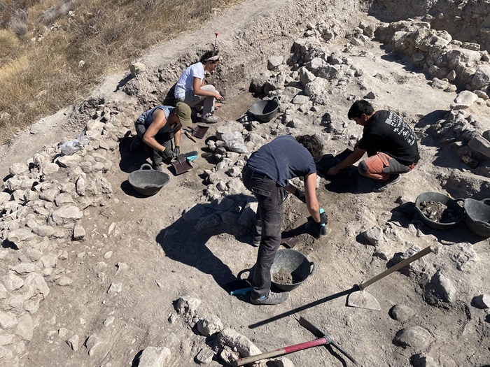 Excavaciones en Aspe revelan viviendas y sepulturas de la Edad del Bronce