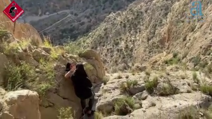 Rescate de 3 menores tras una caída en la montaña de Callosa