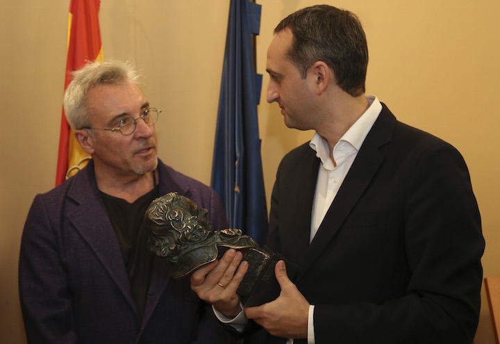 Jesus Navarro y Cesar Sanchez, con el Goya.
