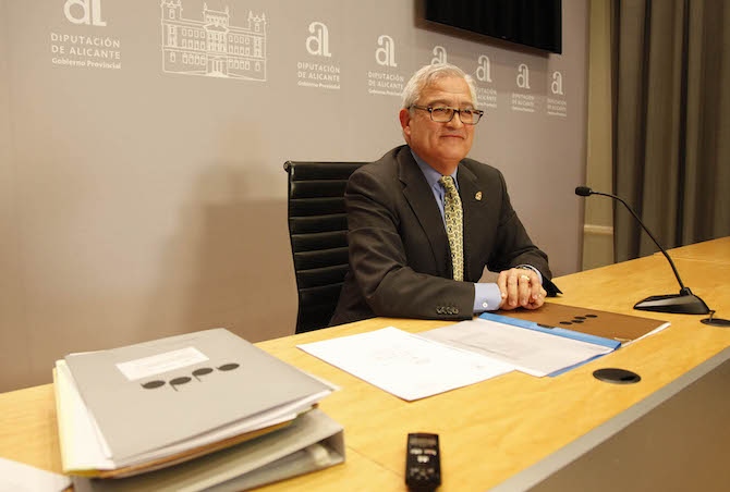 César Augusto Asencio.